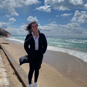 Meet your Posher, Allison